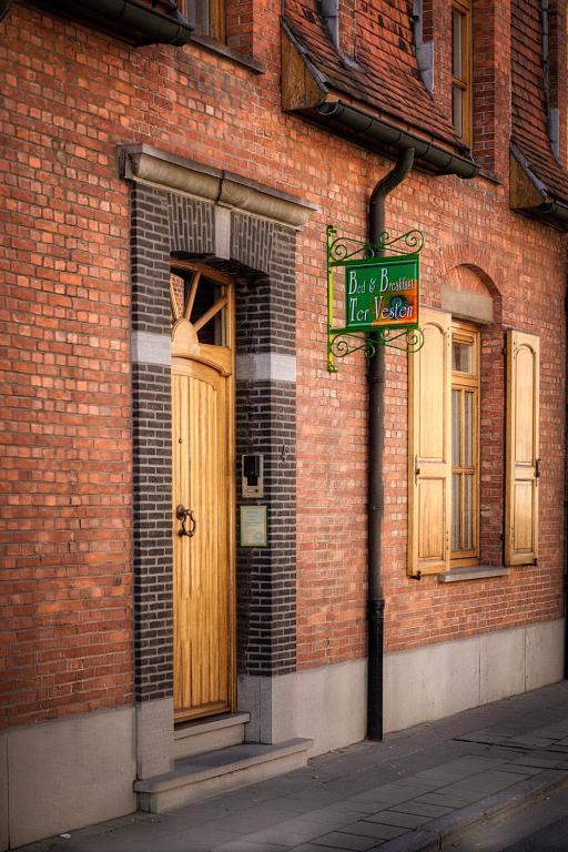 B&B テル フェステン イープル エクステリア 写真